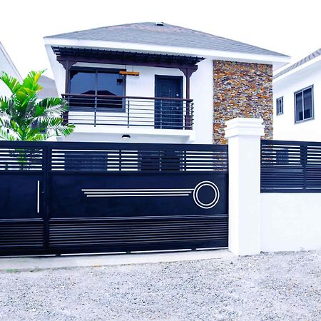 Luna Loft Tema Luaran gambar