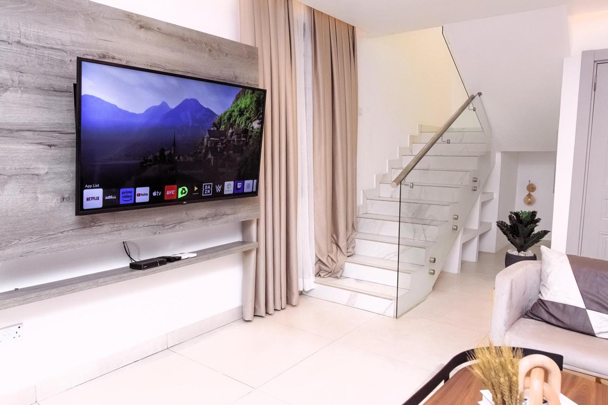 Luna Loft Tema Luaran gambar